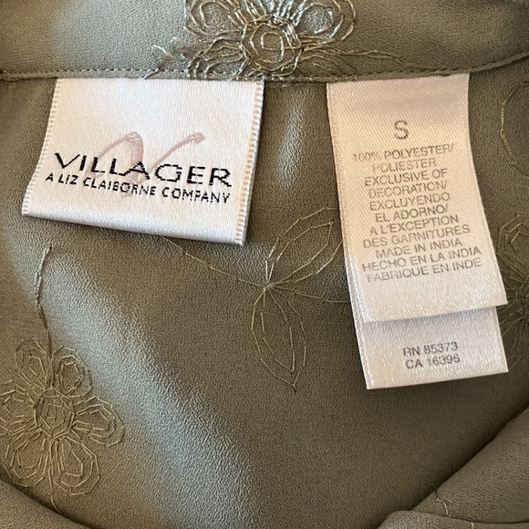 Blouse Villager a Liz Claiborne Company Green Polyester Embroidery floral design - Picture 9 of 10